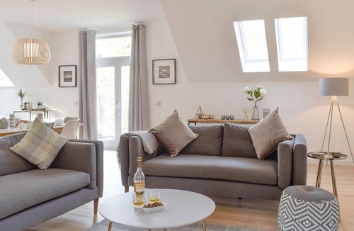 Kenmore Cottage | Cabin ∙ 3 bedrooms ∙ 6 guests