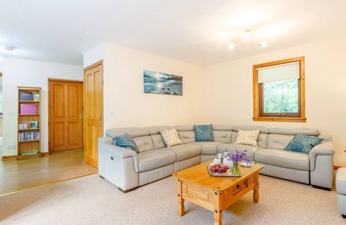 Balnain Cottage | Cabin ∙ 3 bedrooms ∙ 7 guests