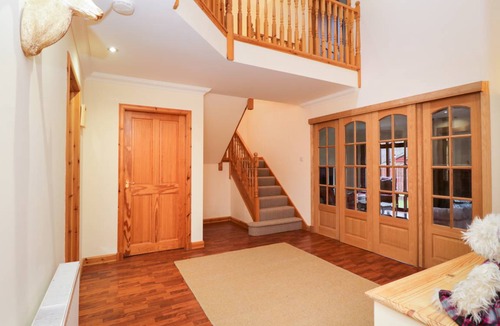 Roybridge Cottage | Cabin ∙ 3 bedrooms ∙ 6 guests