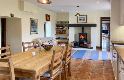 Appin Cottage | Cabin ∙ 4 bedrooms ∙ 8 guests