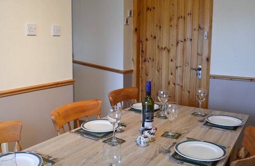 Fenwick Cottage | Cabin ∙ 4 bedrooms ∙ 7 guests