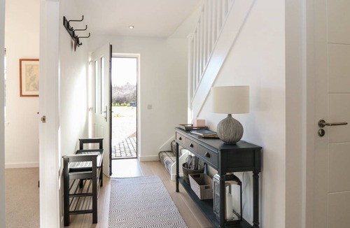 Banff Cottage | Cabin ∙ 4 bedrooms ∙ 8 guests