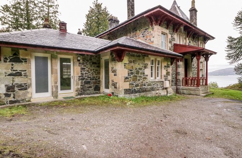 Rothesay Cottage | Cabin ∙ 5 bedrooms ∙ 10 guests