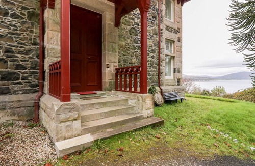 Rothesay Cottage | Cabin ∙ 5 bedrooms ∙ 10 guests