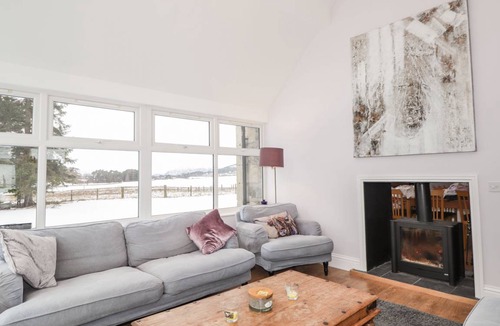 Kingussie Cottage | Cabin ∙ 5 bedrooms ∙ 10 guests