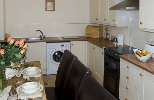Annan Cottage | Cabin ∙ 2 bedrooms ∙ 4 guests