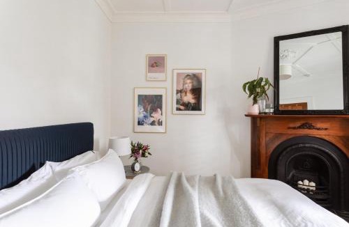 Trevallyn House | Cable's Landing, stunning heritage home near the Cataract Gorge and CBD