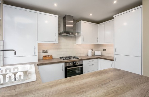 Ayr Apartment | Cairn Suite - Donnini Apartments