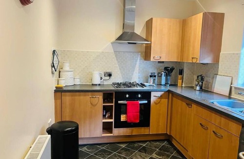 Niddrie Apartment | Cakemuir Detached House,3 Bed,Free Parking,Private Garden-Long Stay Discounts
