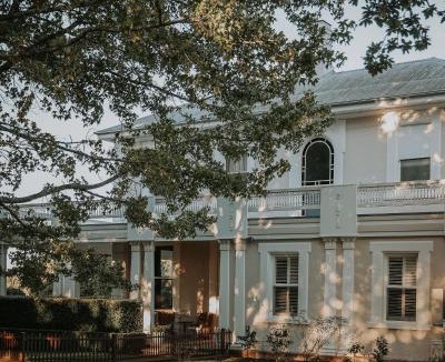 Deloraine Bed & Breakfast | Calstock Estate 1831