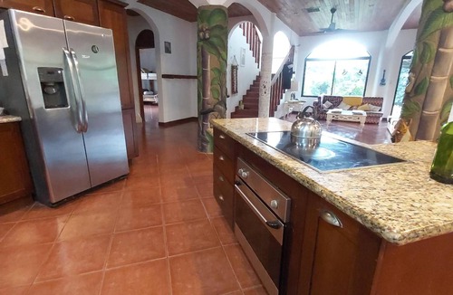 Marbella Hostel | Casa Alice Surf Lodge - Hostel