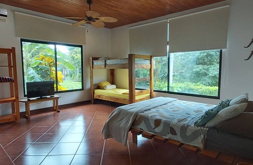 Marbella Hostel | Casa Alice Surf Lodge - Hostel