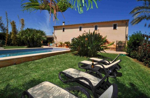 Buger Cottage | Casa Antonio: Rural Charm with Pool