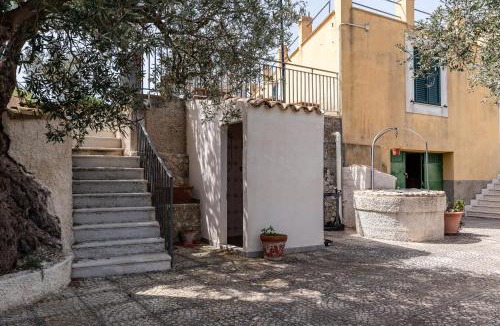Licata Villa | Casa Bianca