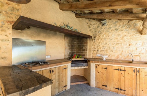 Buger Villa | Casa Buger - Three Bedroom Villa, Sleeps 6
