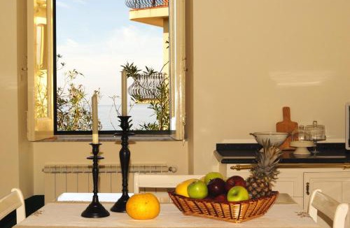 Gioiosa Marea House | Casa Canape