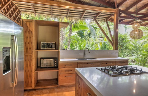 Chiguata Villa | Casa Color Caribe. Stylish villa with pool and Bbq area