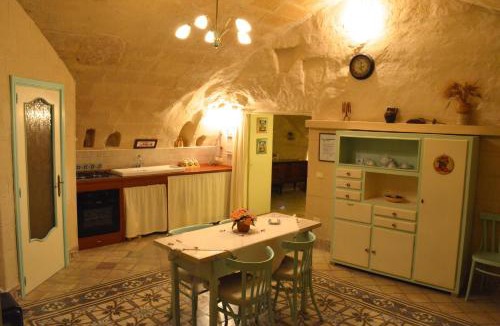 Sasso Caveoso House | Casa Contini