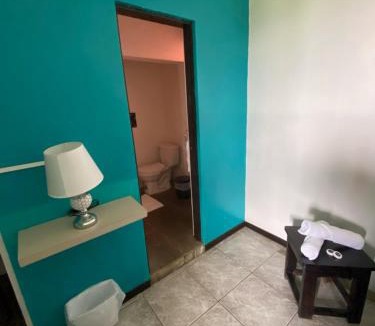 Barrio Dent Hostel | Casa Escalante Hostel