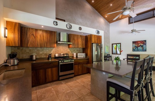 Garza House | Casa Escondida | Serene Retreat with Pool