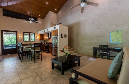 Garza House | Casa Escondida | Serene Retreat with Pool