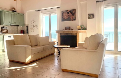 Aipeia House | Casa Kastellia Peloponnese Koroni Messinia, 1st sea line with pool! panoramic view