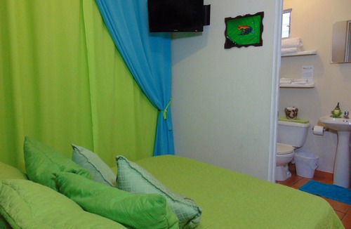 Pavas Bed & Breakfast | Casa Lima B & B Executive Suite # 11