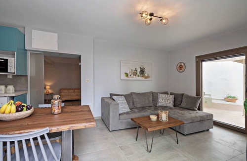 Spilion Apartment | Casa Sofia, Cozy Home #1, By Hellocrete