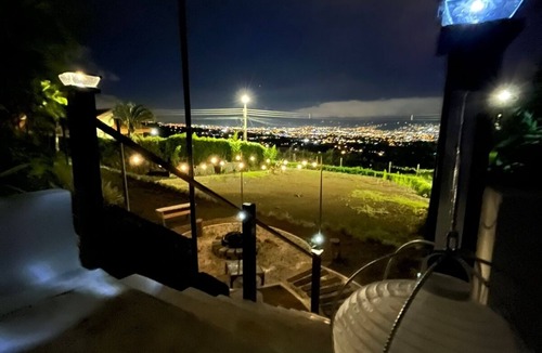 Birri House | Casa Vista del Valle