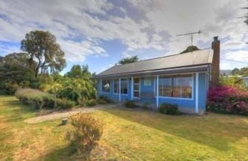 Huon Valley Cottage | Castaway Cottage, idyllic beachside cottage