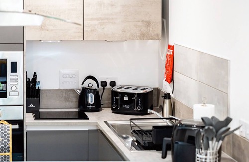 Dundee Apartment | Castle Street by Central Serviced Apartments