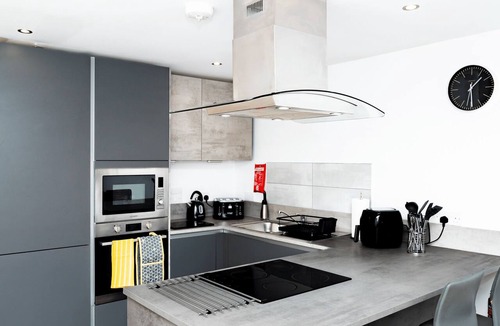 Dundee Apartment | Castle Street by Central Serviced Apartments