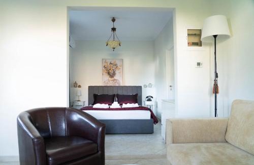 Stomio House | Catherine's Seaside House A