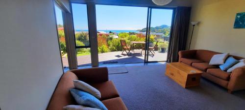Tata Beach House | Cedar Cottage