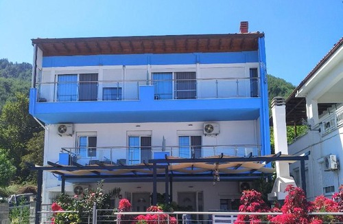 Chrisi Akti Apartment | Celeste Deluxe Apartments