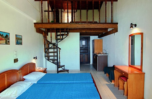 Xirokastello Hotel | Celia Apartments