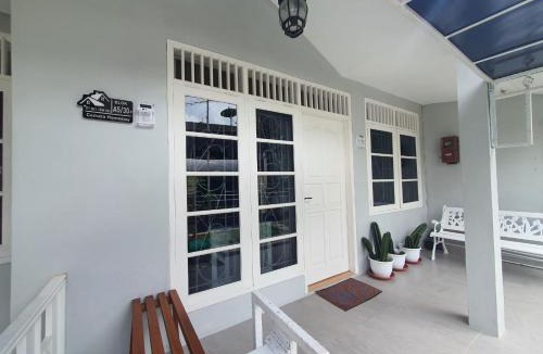 Bogor Timur House | Cemara Homestay