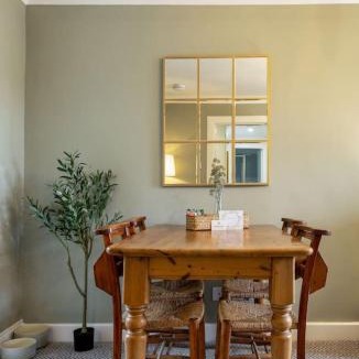 Dunblane Apartment | Central Cathedral Apartment