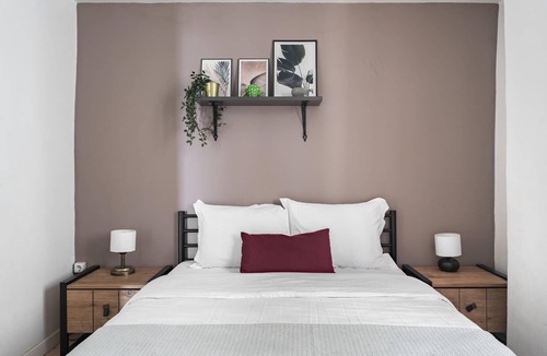 Pera Apartment | Central Flat w Sea View and near Galata Tower