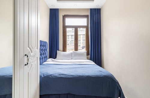 Harbiye Apartment | Central Flat with Balcony near Nisantasi & Taksim