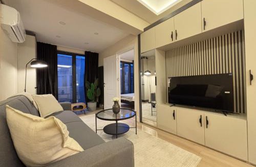 Osmanbey Apartment | Central Şişli Gem Modern 1BR with AC