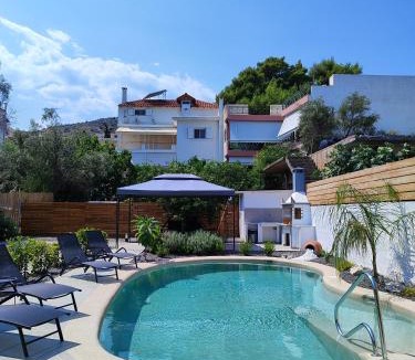 Tolo House | Centro Stone House