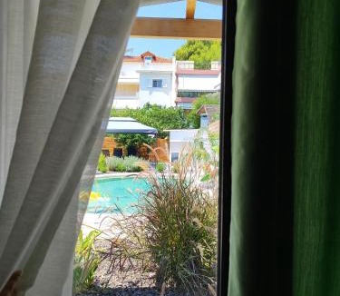 Tolo House | Centro Stone House