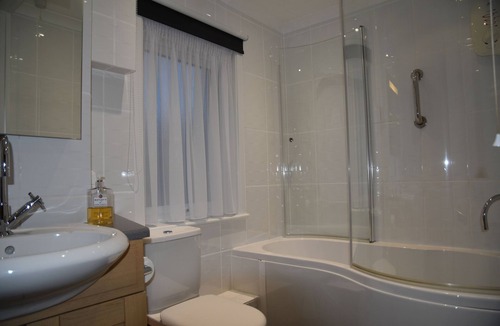 Keith Bed & Breakfast | Chapelhill Croft Farmhouse B&B