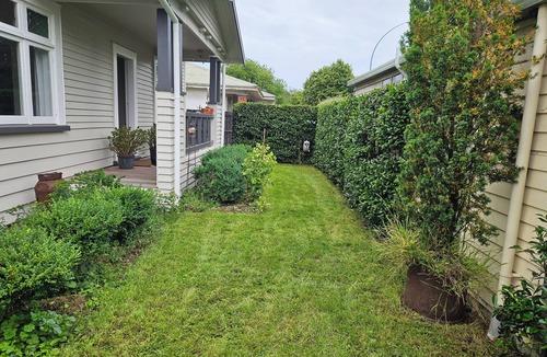 Frankton House | Character home in inner city, Awesome location near FMG Stadium and Seddon Park