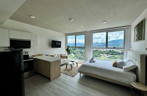 Mata Redonda Apartment | Charming 1-bedroom apartment with WiFi, AC in lovely San José