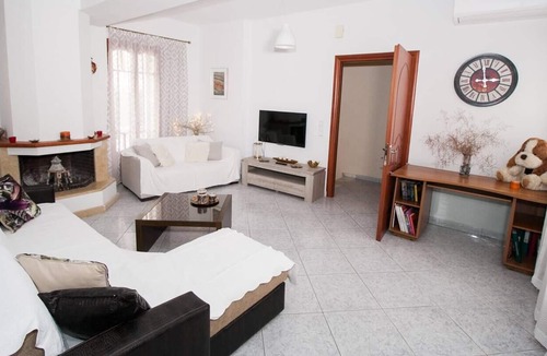 Lixouri Apartment | Charming Apartment in Kefalonia Island!