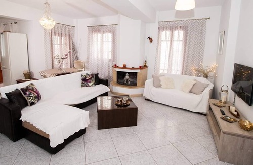 Lixouri Apartment | Charming Apartment in Kefalonia Island!