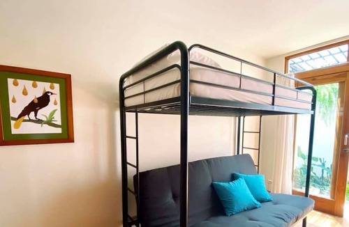 Barrio Escalante Condo | Charming apartment with art in Bº Escalante!