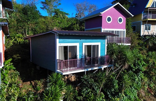 Poas Volcano National Park Ski Chalet | Charming chalet with WiFi in Poas. Great trails, and pools